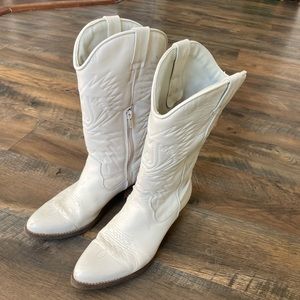 Hayward White Leather cowboy boots